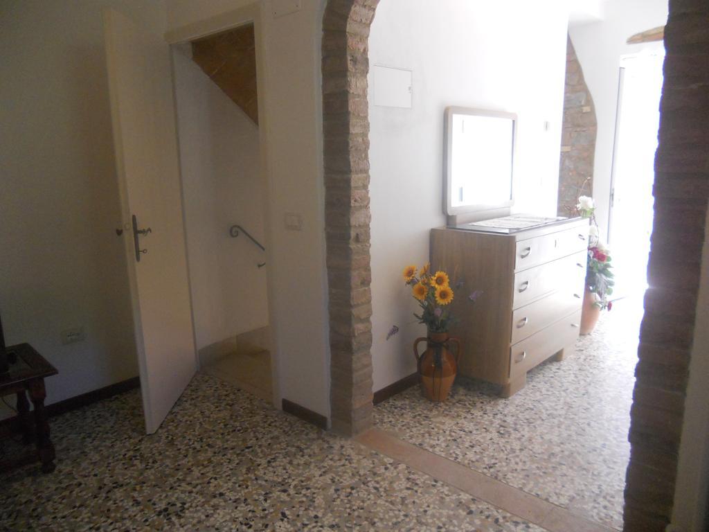 Apartment Casa Antica Chianni Szoba fotó