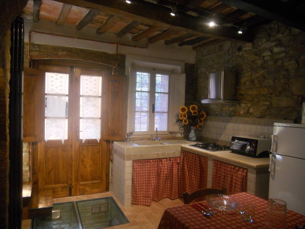 Apartment Casa Antica Chianni Szoba fotó